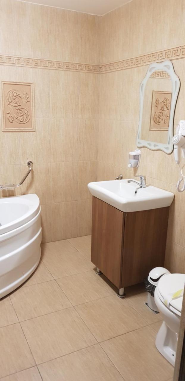 Efm Motel Brezoi Dış mekan fotoğraf